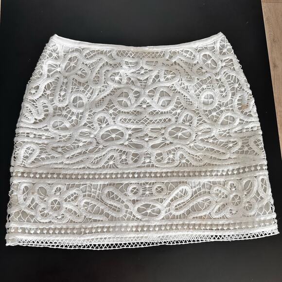 Club Monaco skirt | mini skirt white embroidered skirt baby shower resort NWT - Picture 5 of 12